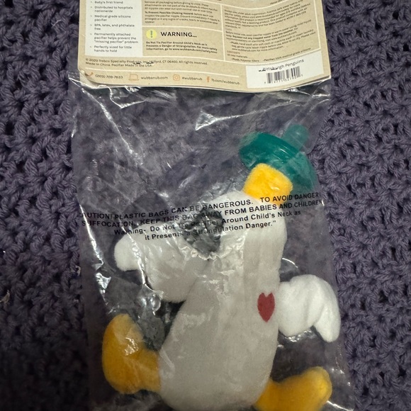 WubbaNub Pittsburg Penguins Pacifier and elephant new - Picture 3 of 5